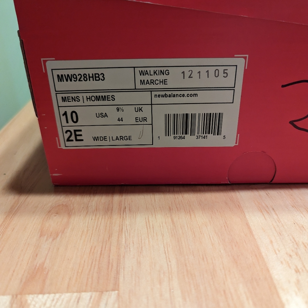 New Balance - Picture 4 of 4